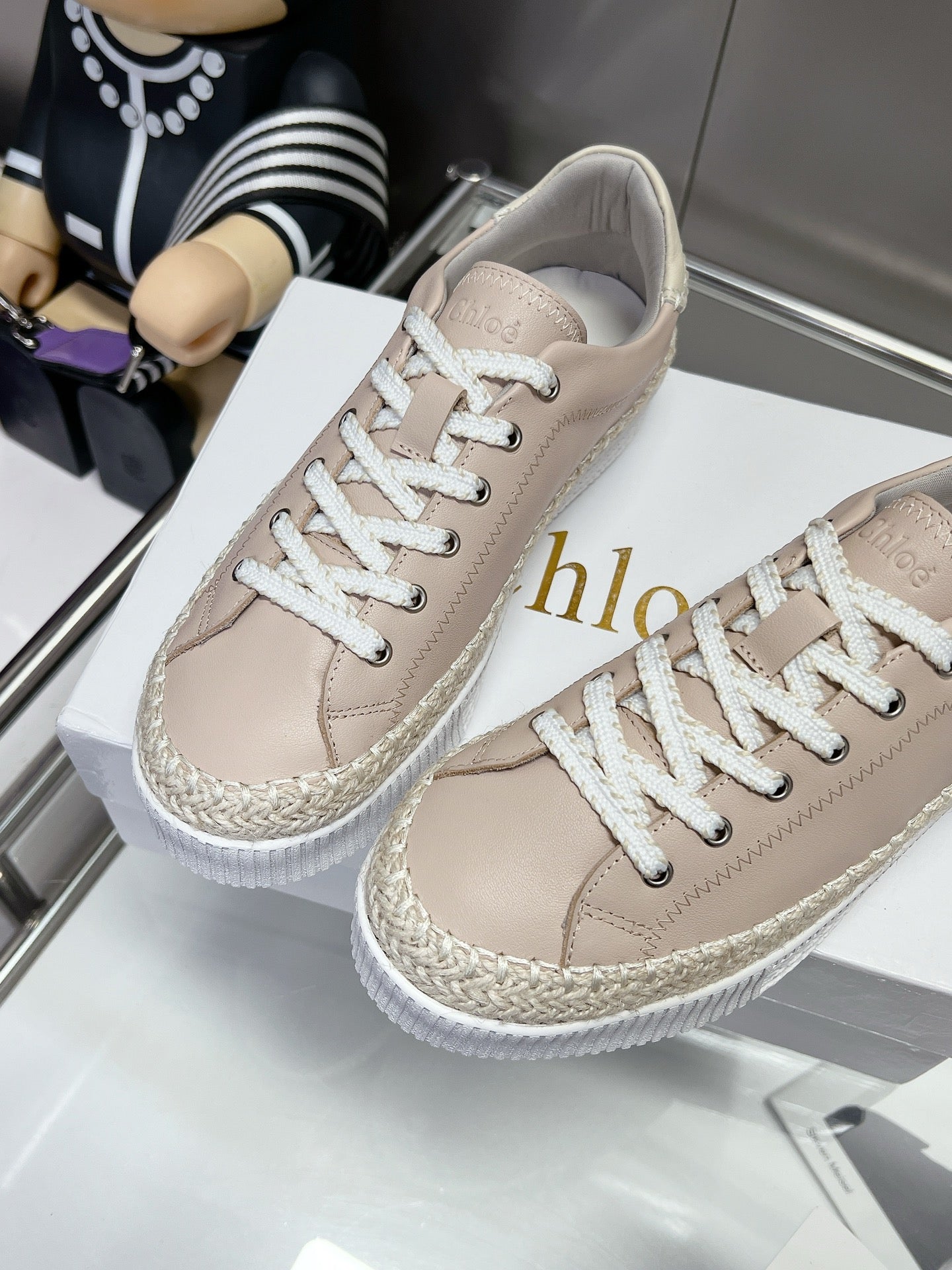 CHLOÉ TELMA LACE-UP SNEAKER IN DESERT SAND LAMBSKIN AND RAFFIA