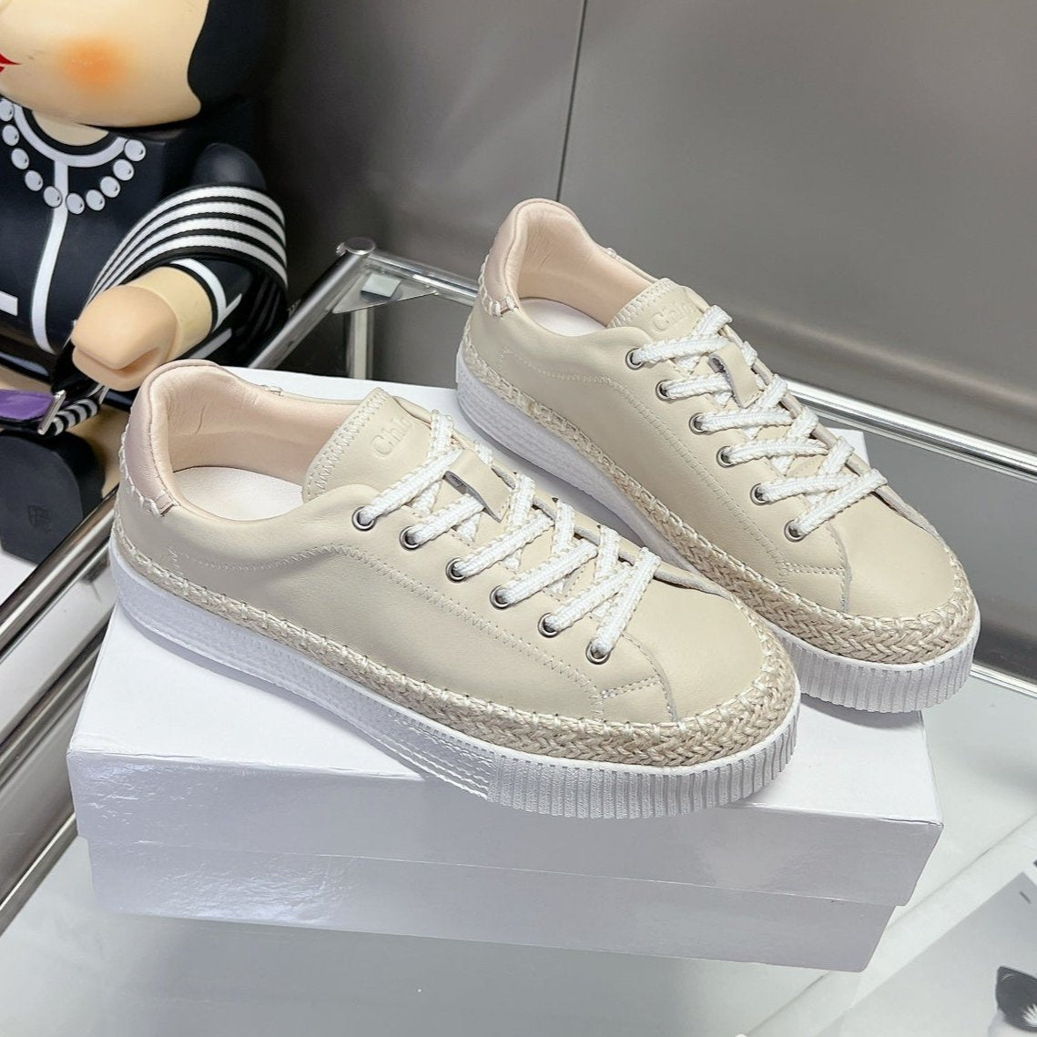 CHLOÉ TELMA LACE-UP SNEAKER IN CREAM BEIGE LAMBSKIN AND RAFFIA