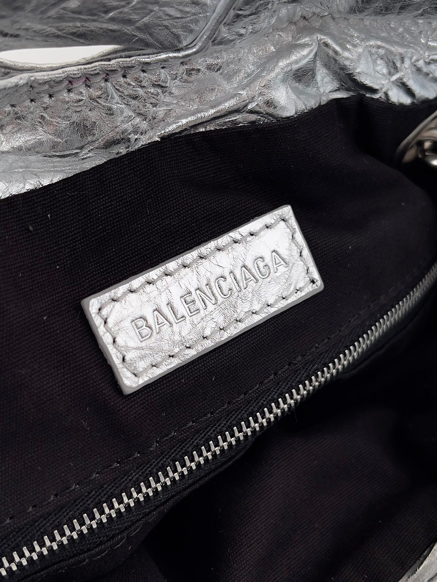 CRUSH SMALL TOTE BAG 26 IN SILVER QUILTED CALFSKIN SILVER HARDWARE