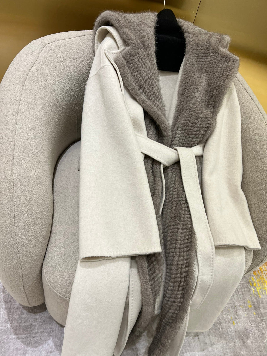 MAX MARA 25S MINK FUR COAT 032