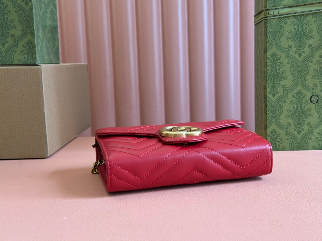 MARMONT SMALL SHOULDER BAG 20 IN RED LAMBSKIN GOLD HARDWARE