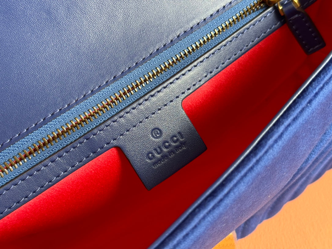 GUCCI 25S GG MARMONT 26 CM IN DARK BLUE VELVET WITH GOLD HARDWARE