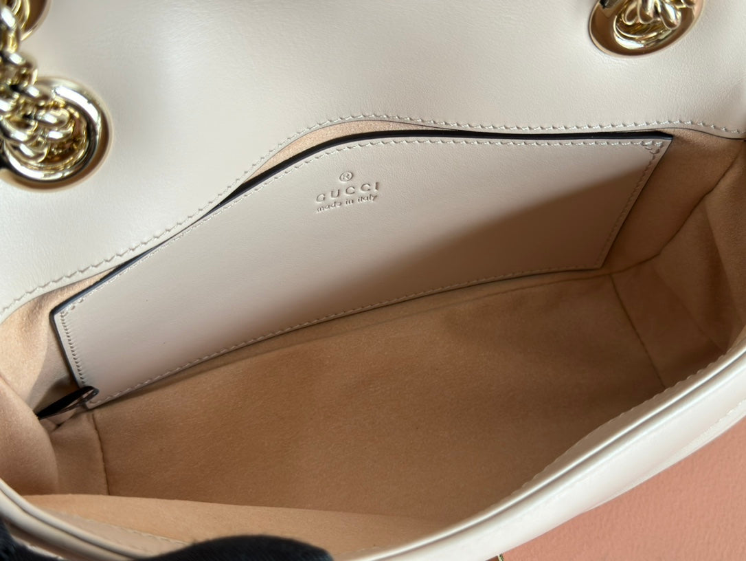 MARMONT MEDIUM SHOUDER BAG 23 IN LIGHT BEIGE CALFSKIN