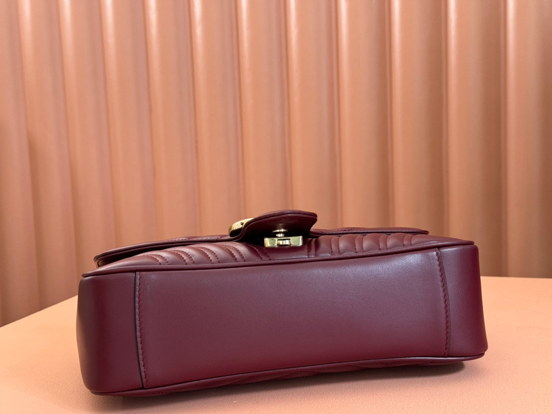 MARMONT MEDIUM SHOUDER BAG 26 IN ROSSO ANCORA RED CALFSKIN