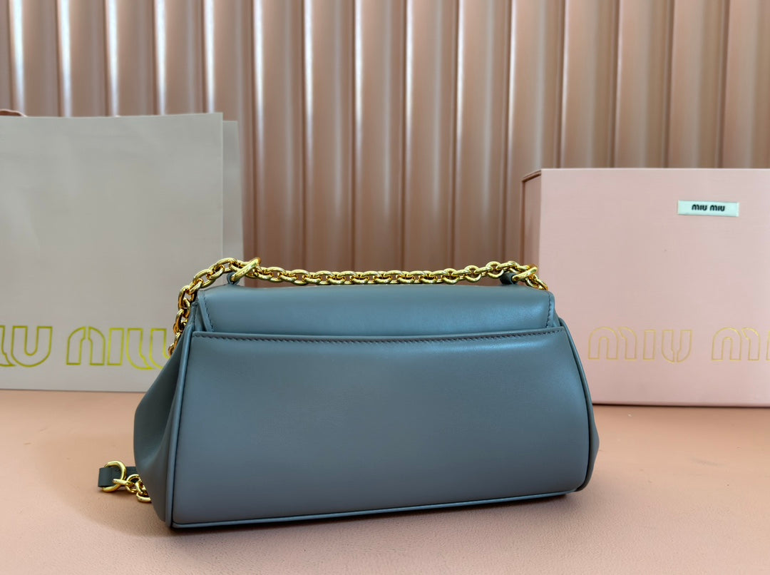 CHAIN SHOULDER BAG 24 IN SLATE GREY PATENT SMOOTH CALFSKIN