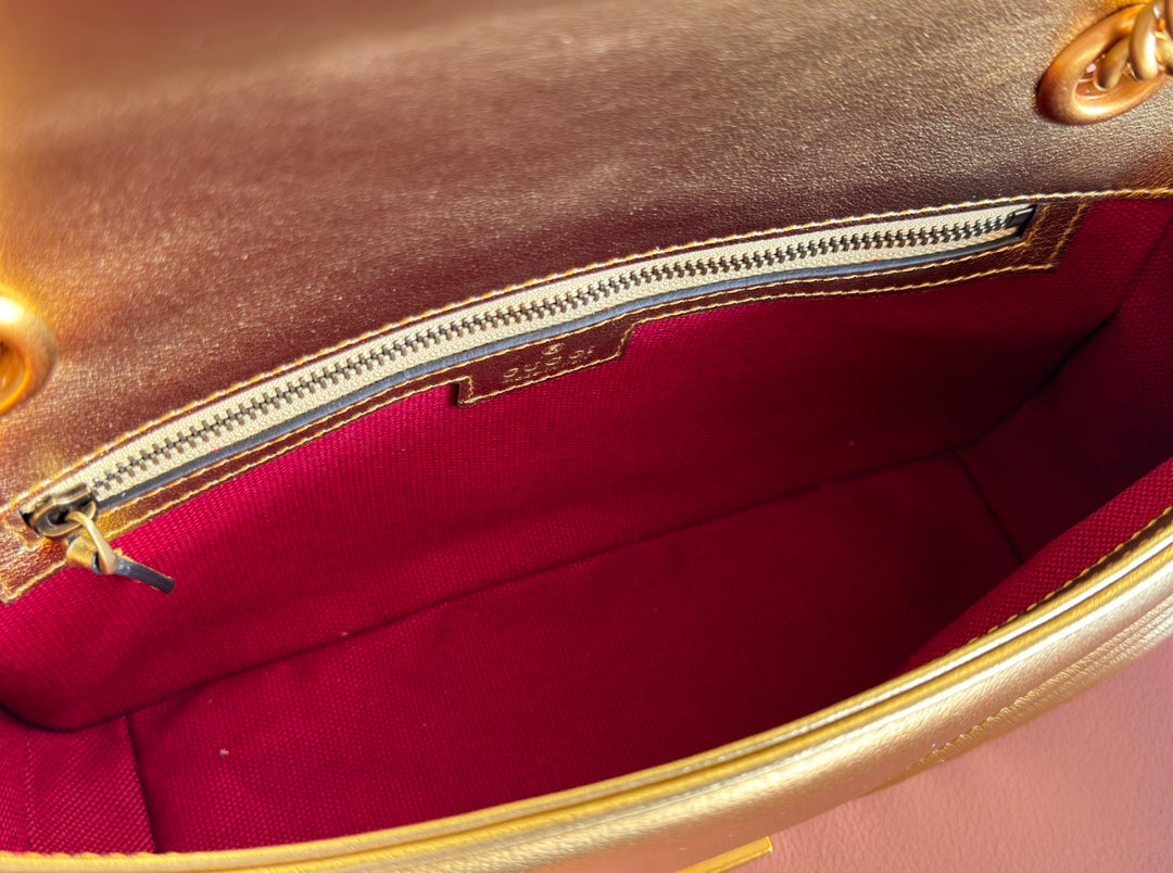 MARMONT MEDIUM SHOUDER BAG 26 IN YELLOW GLOSSY CALFSKIN