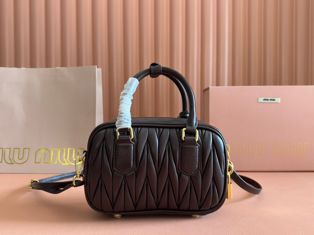 ARCADIE MATELASSÉ BAG 19 IN CHESTNUT BROWN LAMBSKIN GOLD HARDWARE