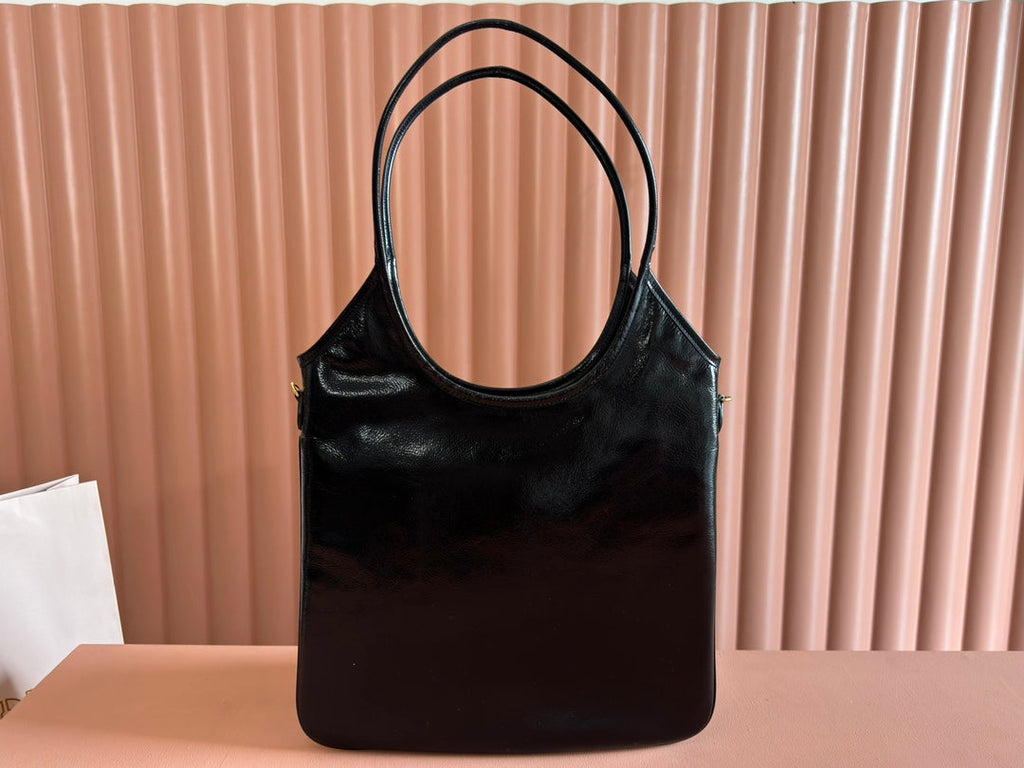 IVY 40 TOTE IN BLACK PATENT CALFSKIN