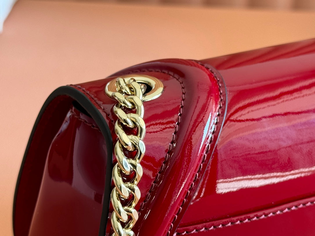 SMALL BLONDIE SHOULDER BAG 21.5 IN RED PATENT CALFSKIN