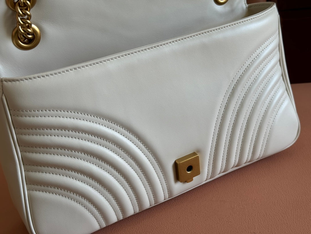 MARMONT SHOULDER BAG 31 IN WHITE CALFSKIN GOLD CHAIN