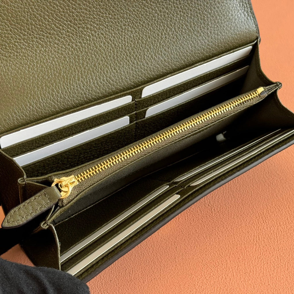 SOFTBIT CONTINENTAL WALLET 19 IN GREEN GRAINY CALFSKIN GOLD HARDWARE