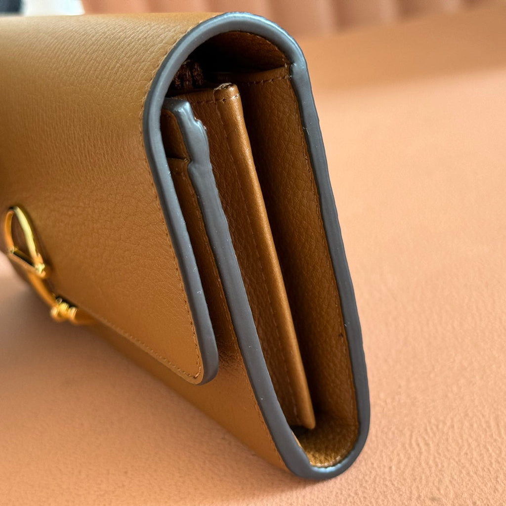 SOFTBIT CONTINENTAL WALLET 19 IN BROWN GRAINY CALFSKIN GOLD HARDWARE