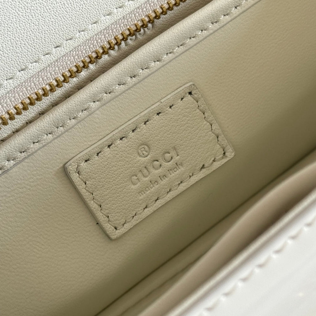 BAMBOO DIVE MEDIUM BAG 27 IN WHITE SHINY CALFSKIN RESIN BRASS BAMBOO-SHAPED HARDWARE