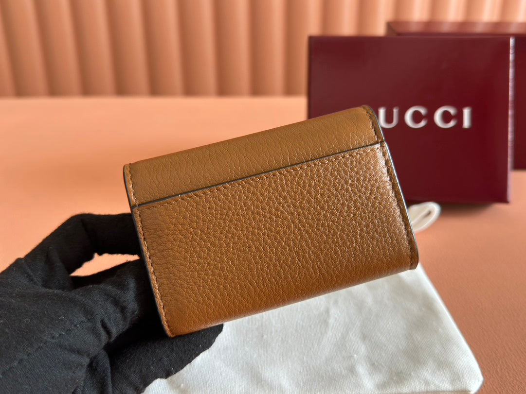 SOFTBIT CARD CASE 10.5 IN BROWN GRAINY CALFSKIN GOLD HARDWARE