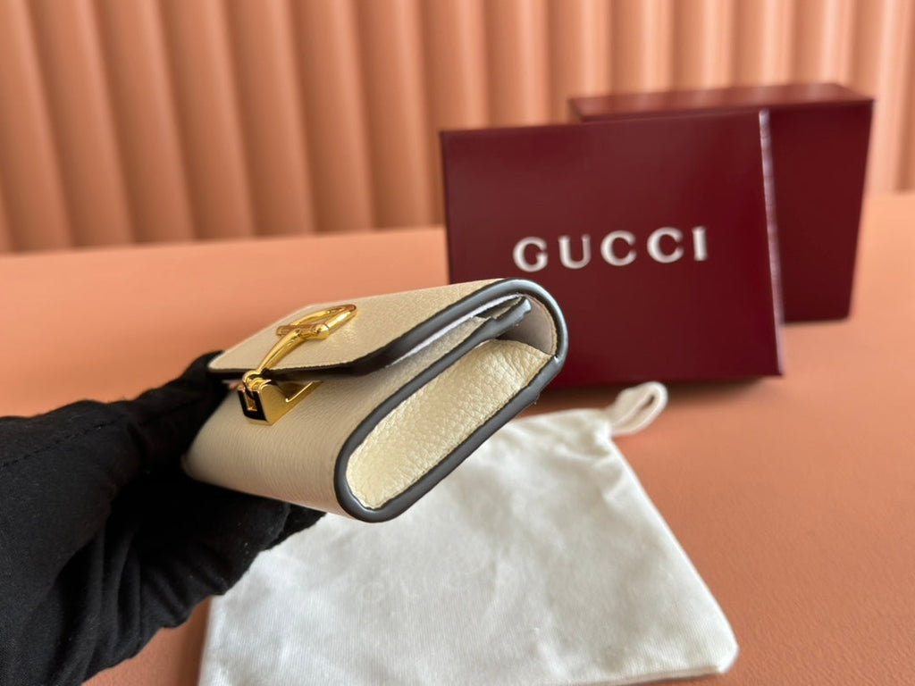 SOFTBIT CARD CASE 10.5 IN WHITE GRAINY CALFSKIN GOLD HARDWARE