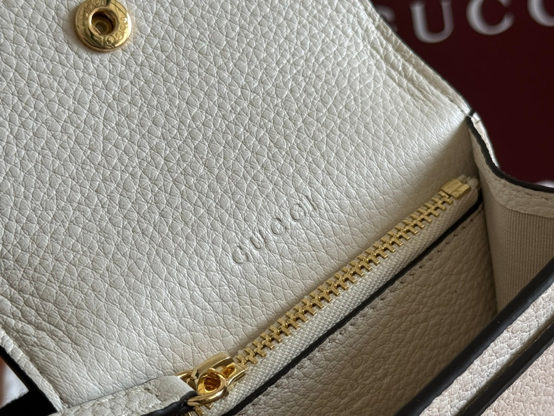 SOFTBIT CARD CASE 10.5 IN WHITE GRAINY CALFSKIN GOLD HARDWARE