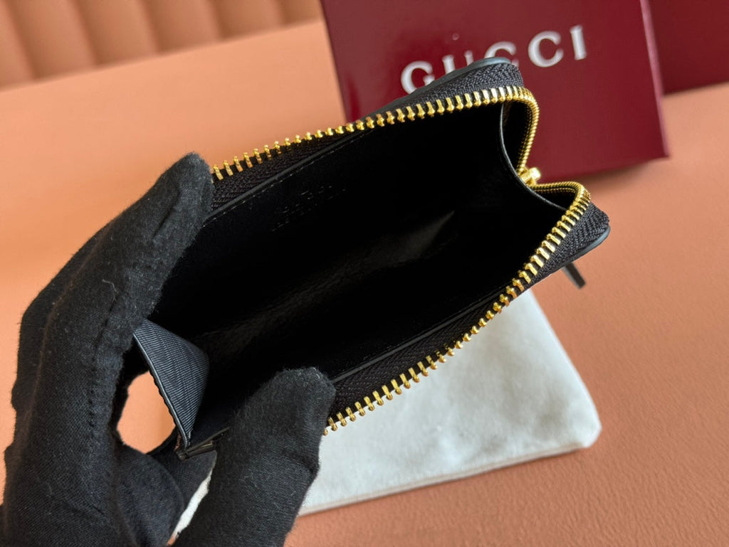 EMBLEM ZIP CARD CASE 13 IN BLACK GG GRAINY CALFSKIN