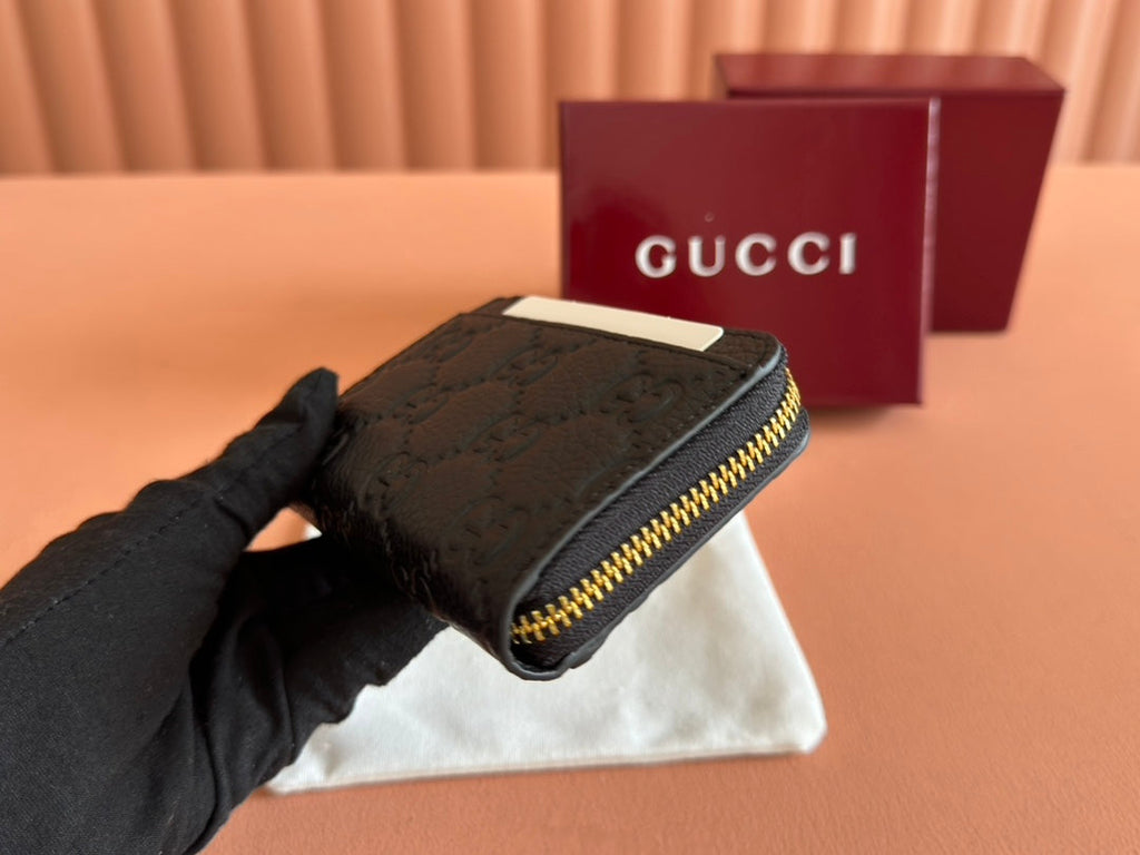 EMBLEM ZIP CARD CASE 13 IN BLACK GG GRAINY CALFSKIN