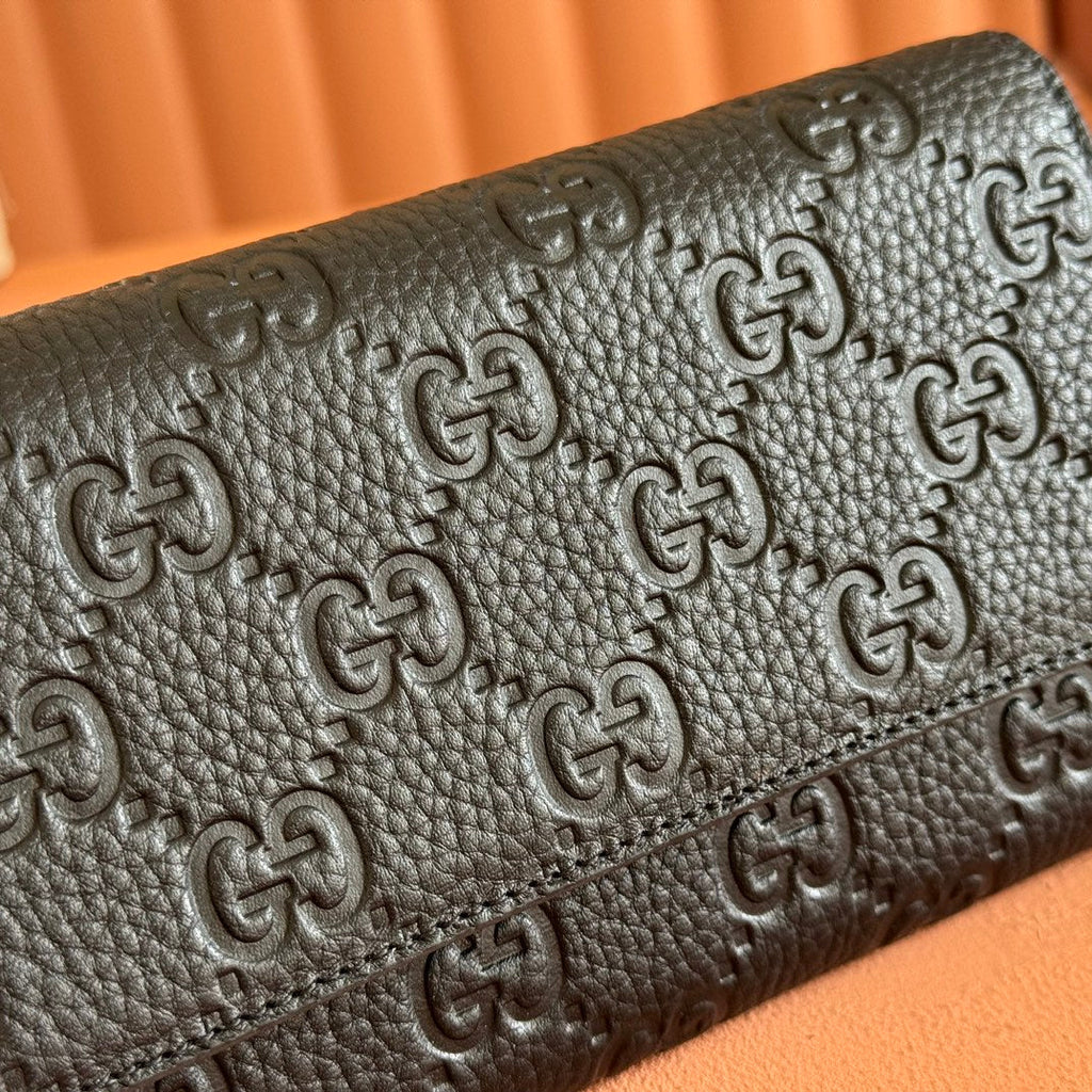 EMBLEM CONTINENTAL WALLET 19 IN BLACK GG SMOOTH CALFSKIN