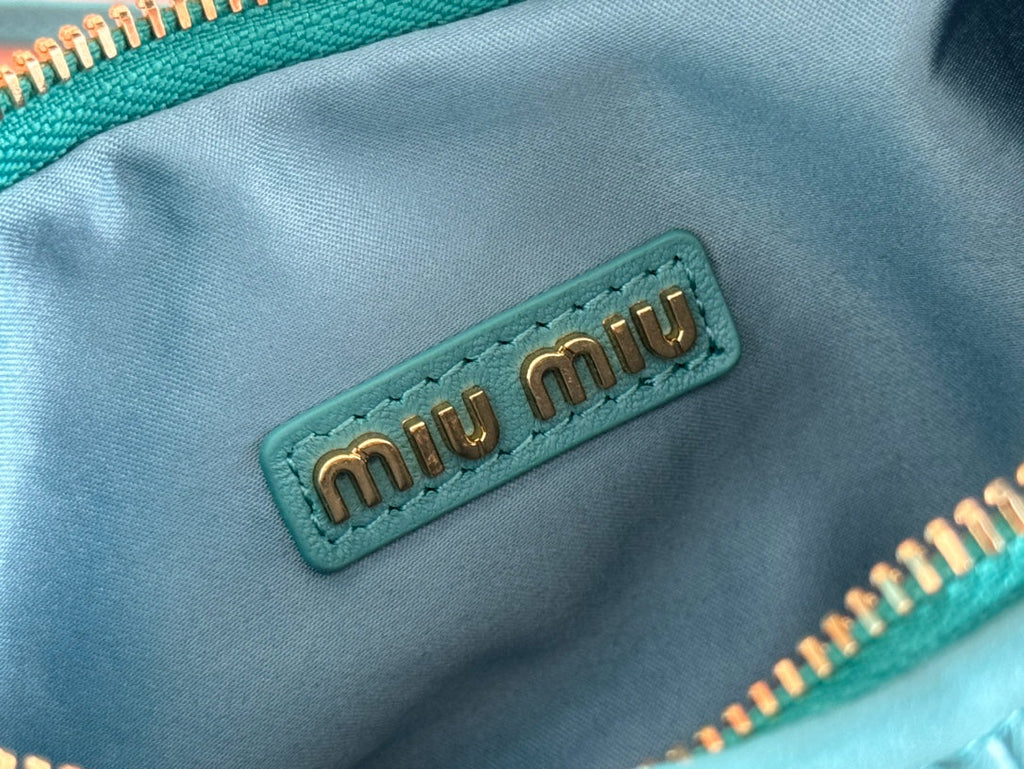 WANDER MATELASSÉ HANDBAG 23 IN LAGOON BLUE LAMBSKIN
