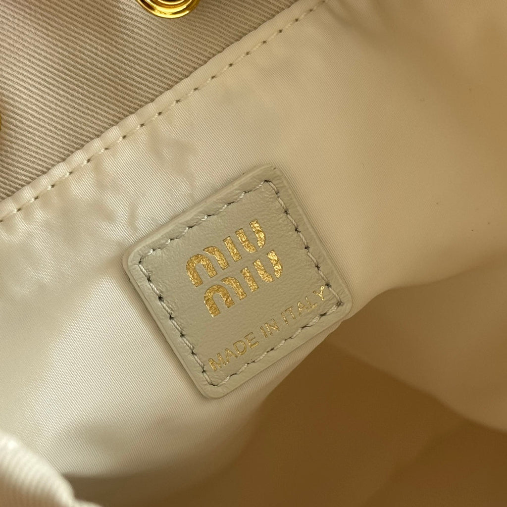 GABADINE POUCH 22.5 IN PLASTER WHITE CANVAS BROWN DRAWSTRING