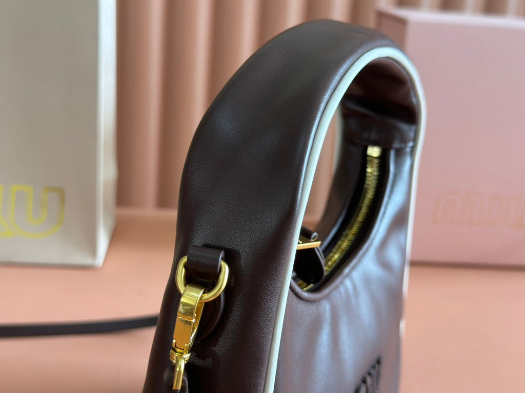 HOBO BOLSA WANDER BLACK IN CALFSKIN