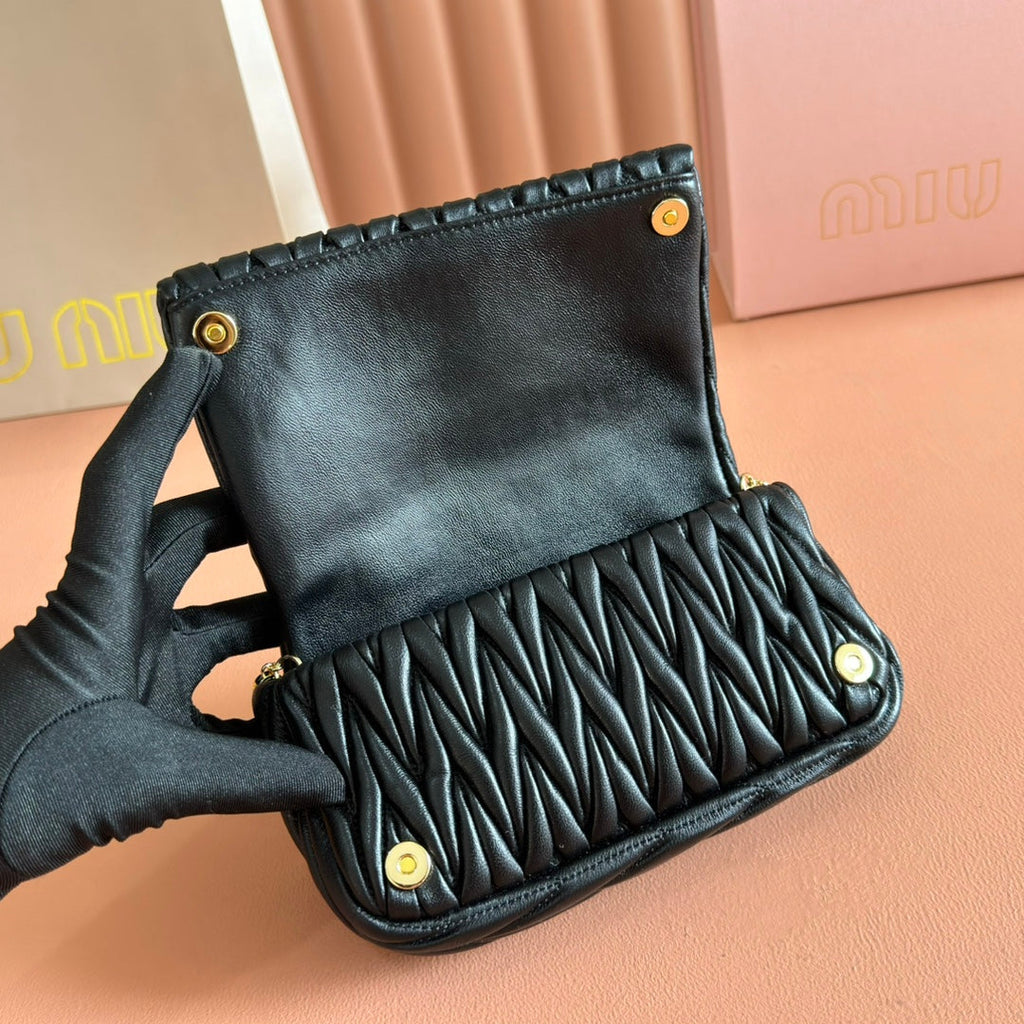 MATELASSÉ NAPPA LEATHER MINI BAG 18 BLACK