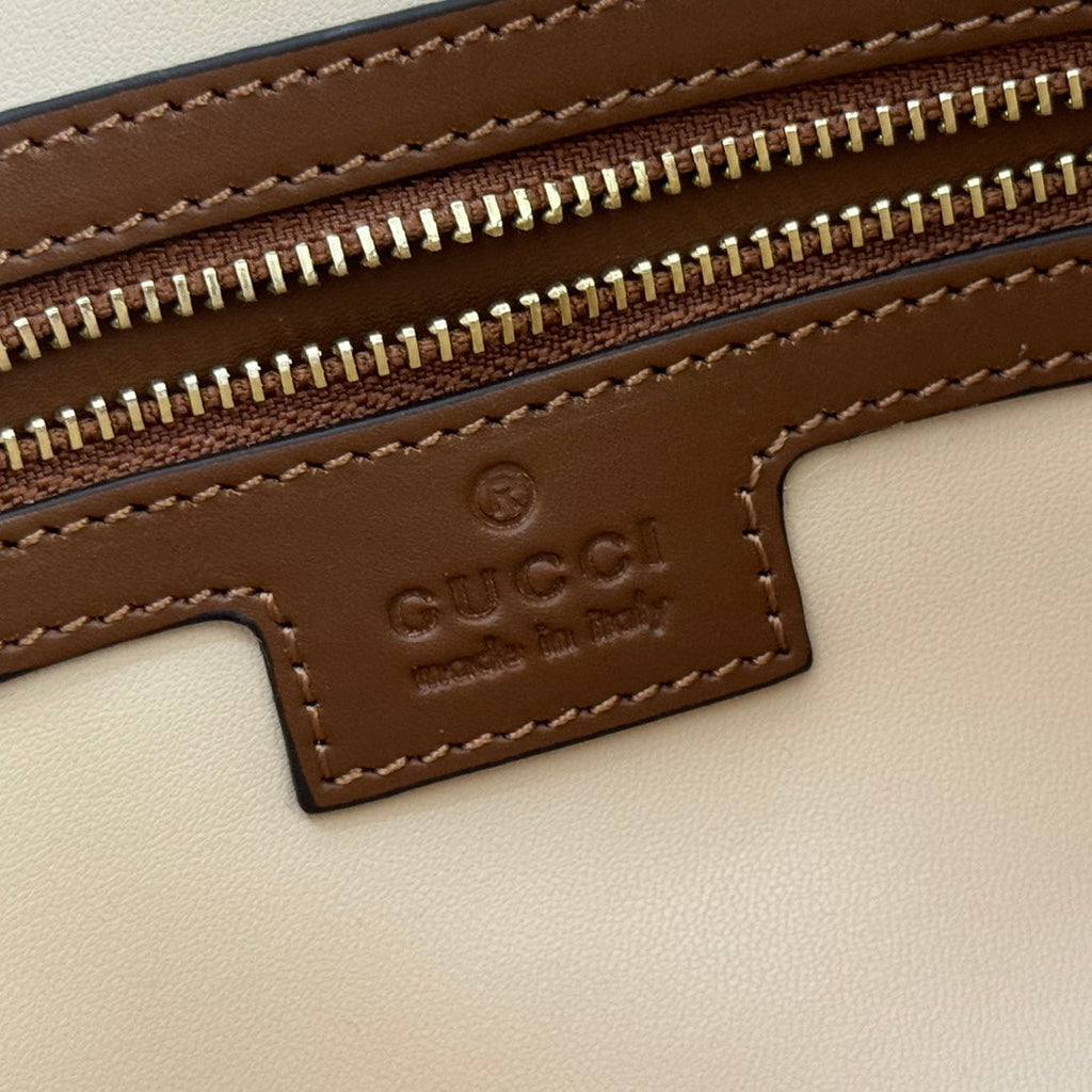 JACKIE SMALL SHOULDER BAG 27 IN TAWNY BROWN CALFSKIN GOLD HARDWARE