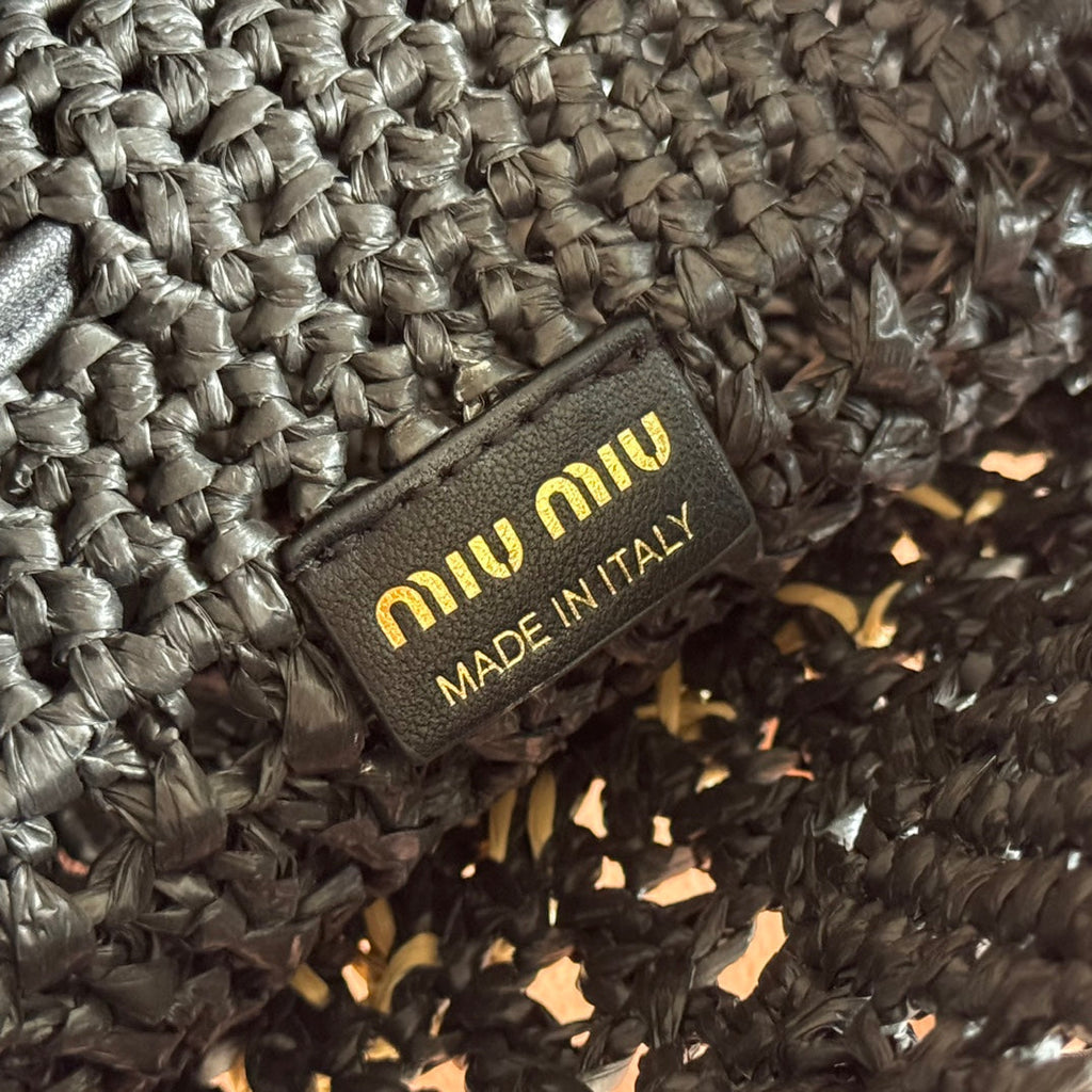 WANDER BUCKET BAG 23 BLACK IN RAFFIA WITH LEATHER TRIM