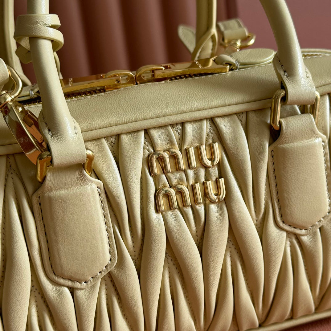 ARCADIE MATELASSÉ BAG 27 BEIGE IN CALFSKIN GOLD HARDWARE