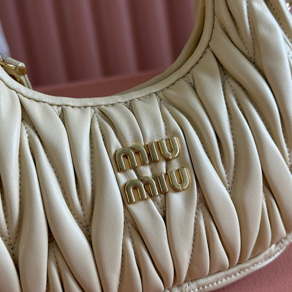 WANDER MATELASSÉ NAPPA MINI BAG 18 IN LIGHT OLIVE GRAY LAMBSKIN