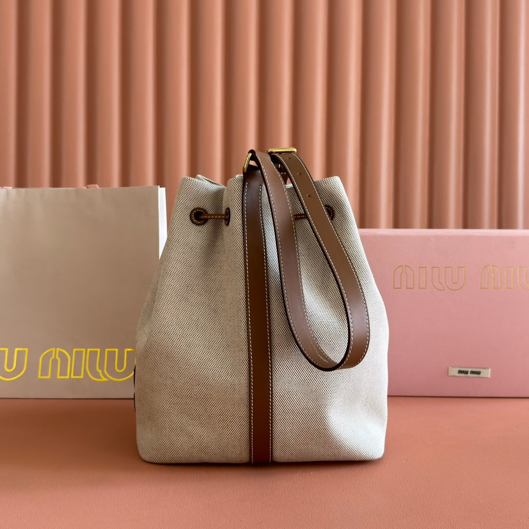 BUCKET BAG 29 BEIGE AND BRANDY IN CANVAS