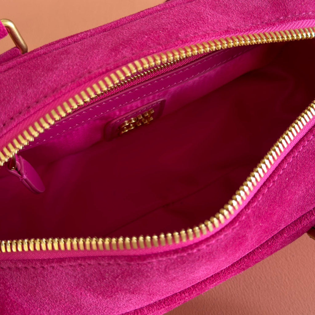 ARCADIE BAG 22 IN FUCHSIA SUEDE GOLD HARDWARE
