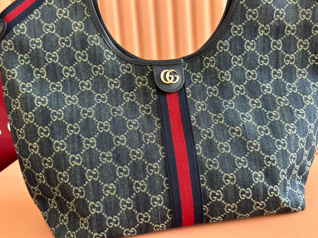 GUCCI 25S GIGLIO LARGE TOTE BAG 50 IN BLUE AND WHITE DENIM