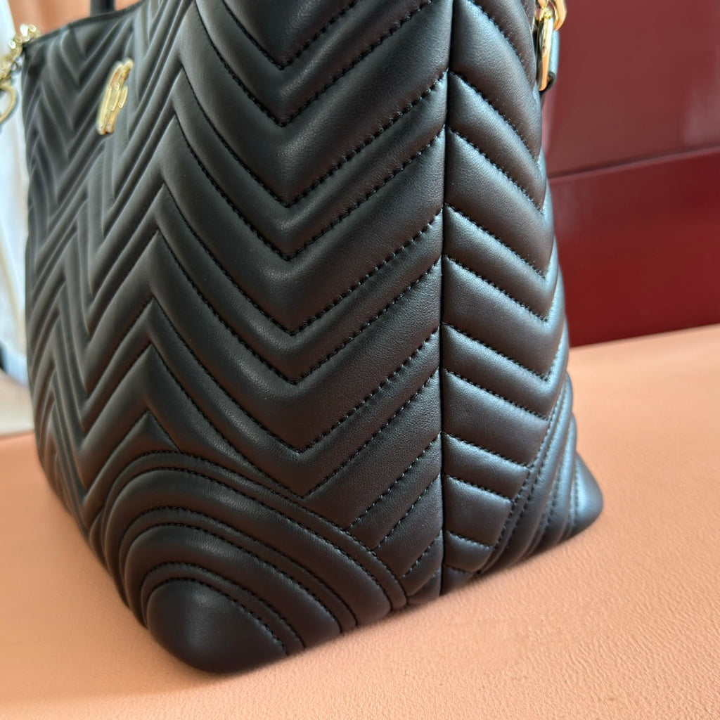 GUCCI 25S SMALL TOTE BAG 39 CM IN BLACK CALFSKIN WITH GOLD HARDWARE