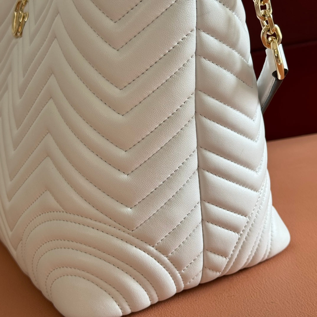 GUCCI 25S SMALL TOTE BAG 39 CM IN WHITE CALFSKIN WITH GOLD HARDWARE