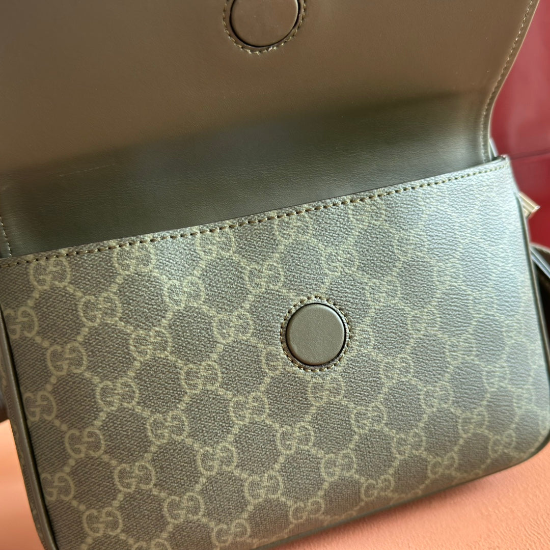 GUCCI 25S SHOULDER CROSSBODY BAG 23 CM IN MOSS GREEN CALFSKIN