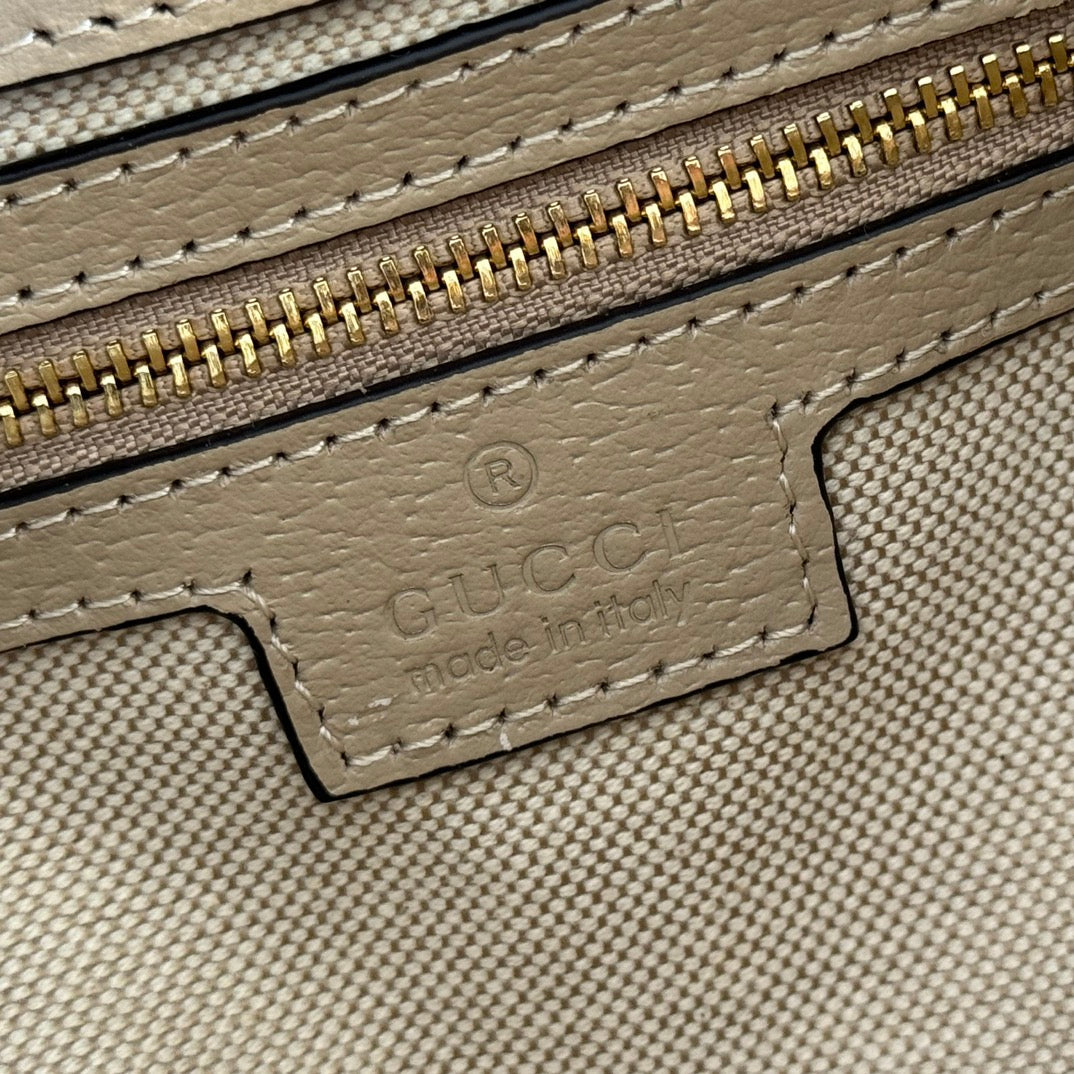 GUCCI 25S SHOULDER BAG 25 CM IN BEIGE CALFSKIN