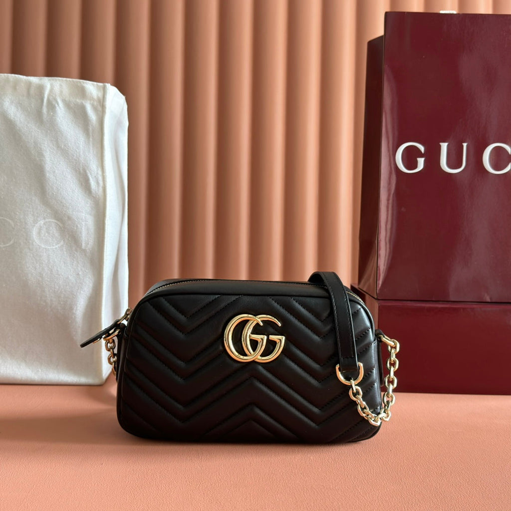 GUCCI 25S MARMONT BAG 24 IN BLACK CALFSKIN WITH GOLD HARDWARE