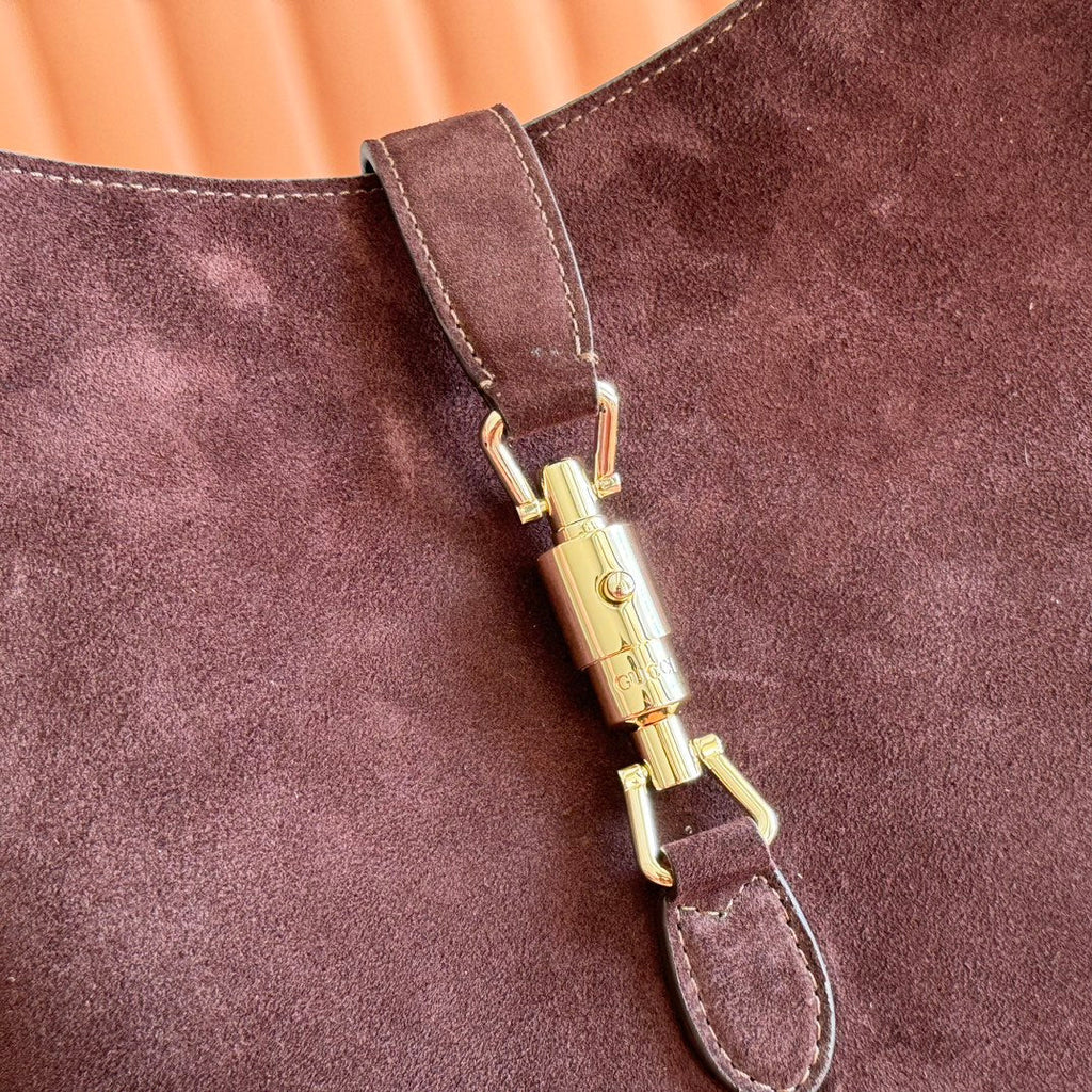 GUCCI 25S JACKIE GIORNO 44 CM IN DARK CHOCOLATE BROWN SUEDE