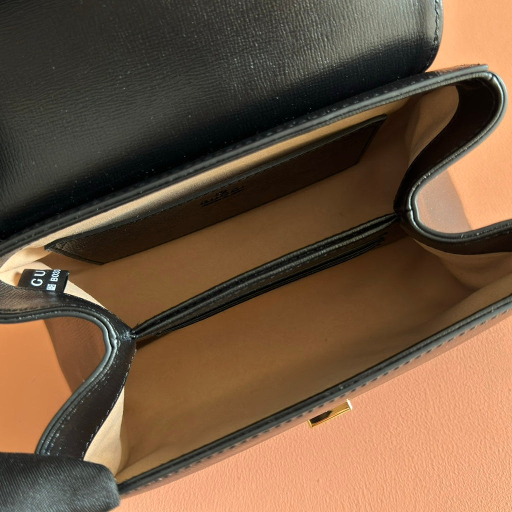 GUCCI 25S HORSEBIT 1955 MEDIUM SHOULDER BAG 22 CM IN BLACK CALFSKIN WITH GOLD HARDWARE