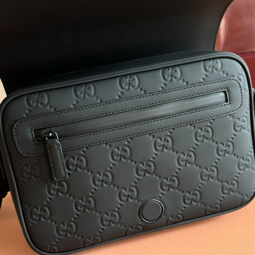 GUCCI 25S SUPREME MESSENGER BAG 26 CM IN BLACK CALFSKIN