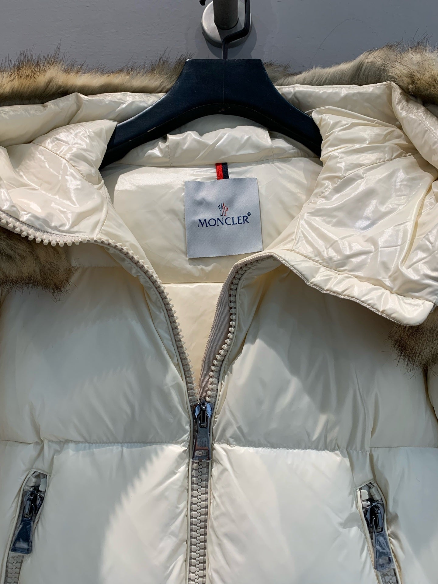 MONCLER JACKET STYLE 190