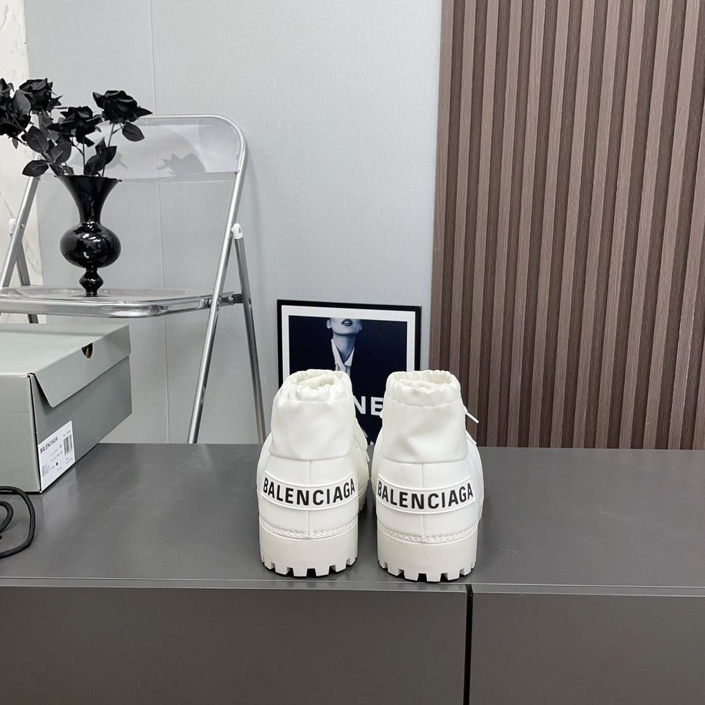 BALENCIAGA 25S ALASKA ANKLE BOOTS HIGH HEEL IN WHITE FABRIC