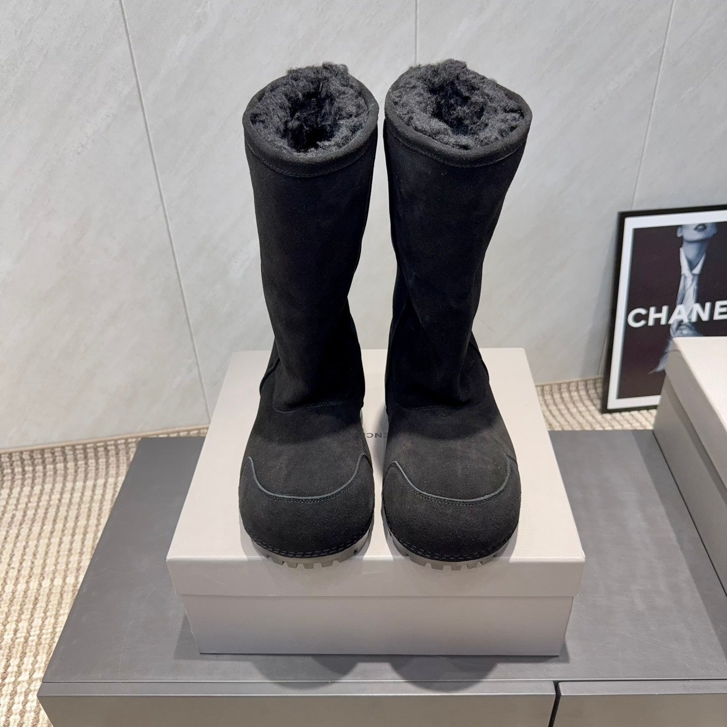 BALENCIAGA 25S BOOTS PLATFORM HEEL IN BLACK SUEDE STYLE 5