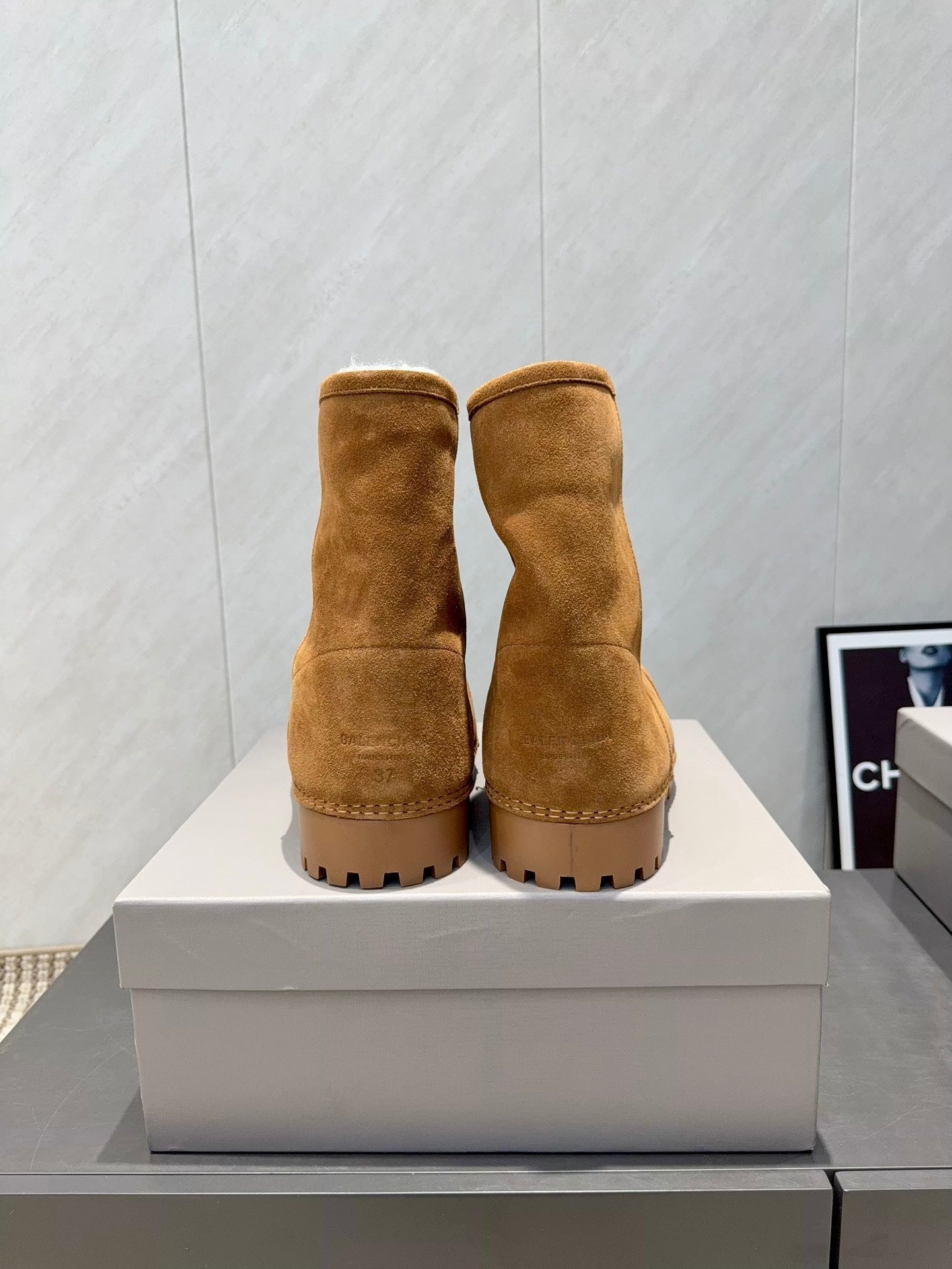 BALENCIAGA 25S LOW ANKLE BOOTS PLATFORM HEEL IN BROWN SUEDE STYLE 7