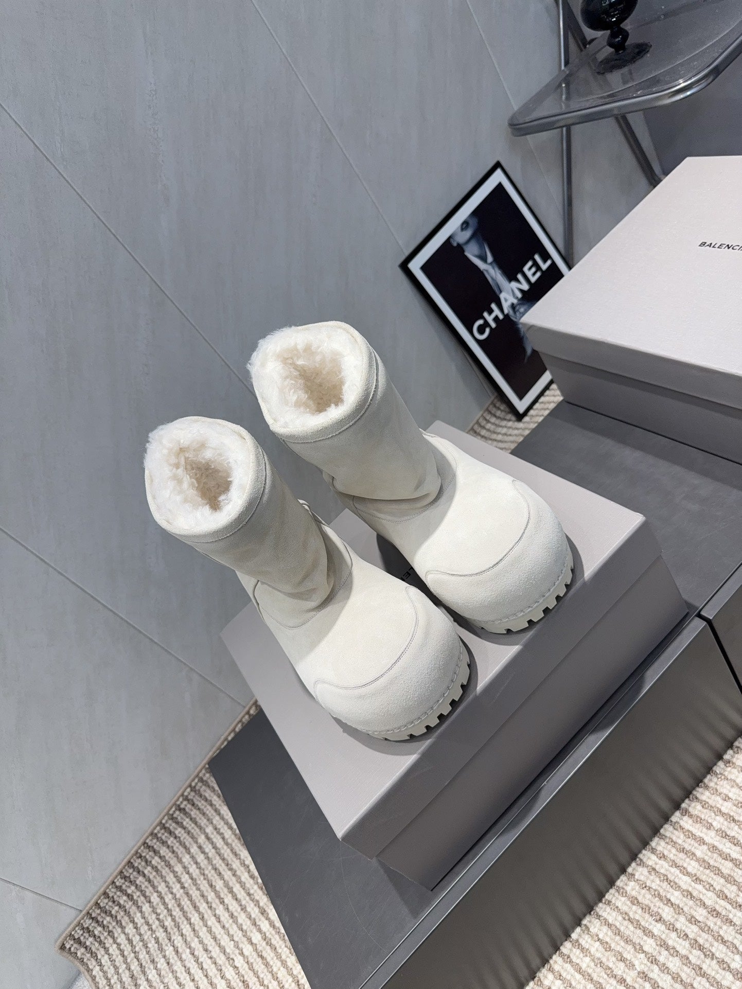 BALENCIAGA 25S LOW ANKLE BOOTS PLATFORM HEEL IN WHITE SUEDE STYLE 2