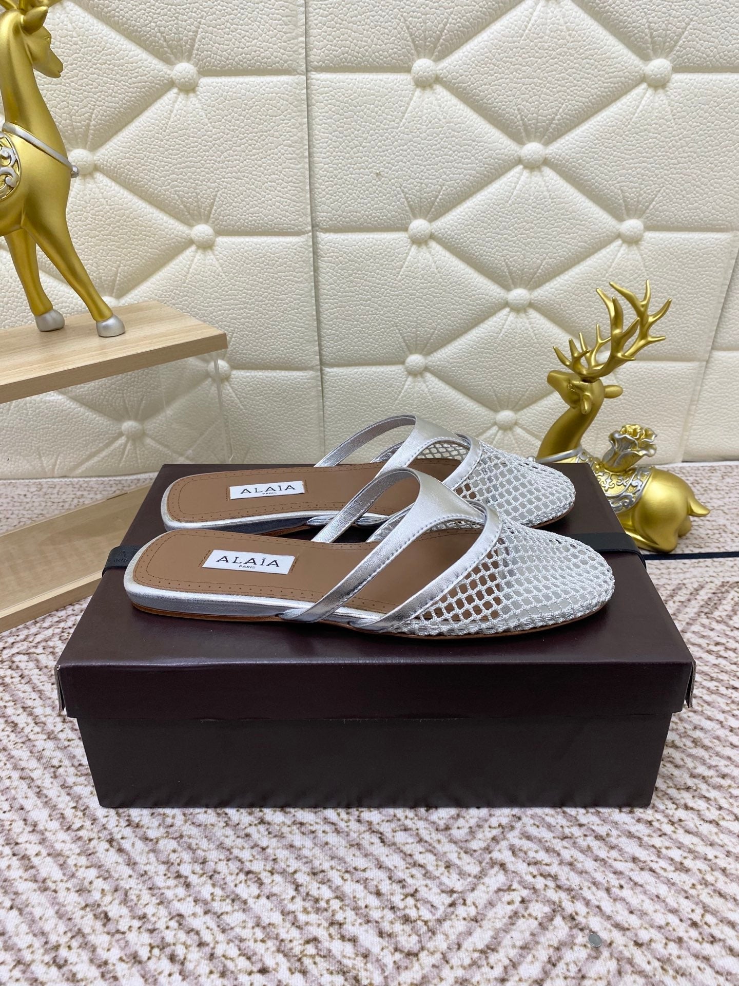 ALAIA BREATHABLE FLAT-TOE MULES 25S IN SILVER CALFSKIN