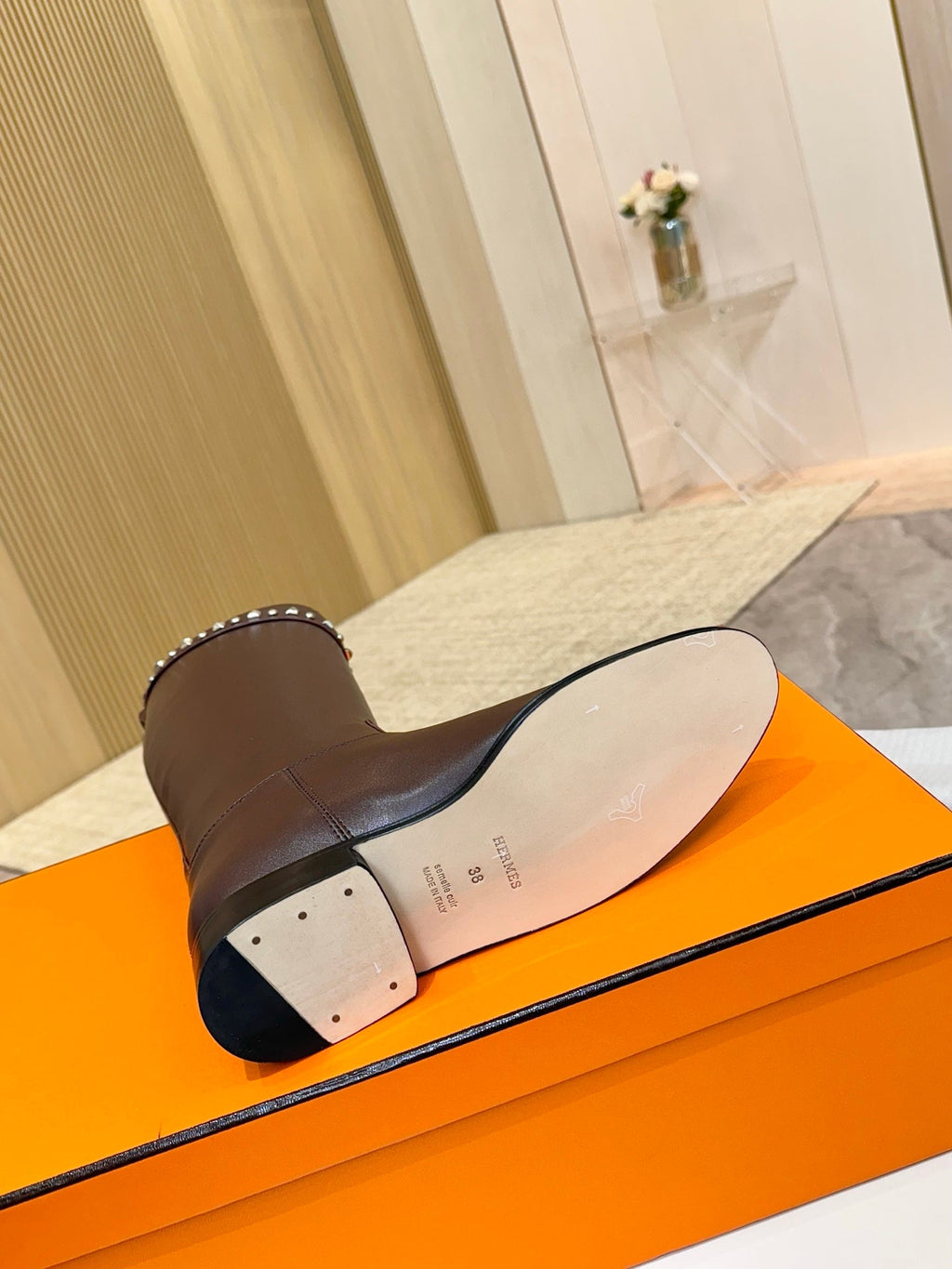 HM 25S KNEE-HIGH FLAT BOOTS IN DARK BROWN LAMBSKIN WITH SILVER HARDWARE