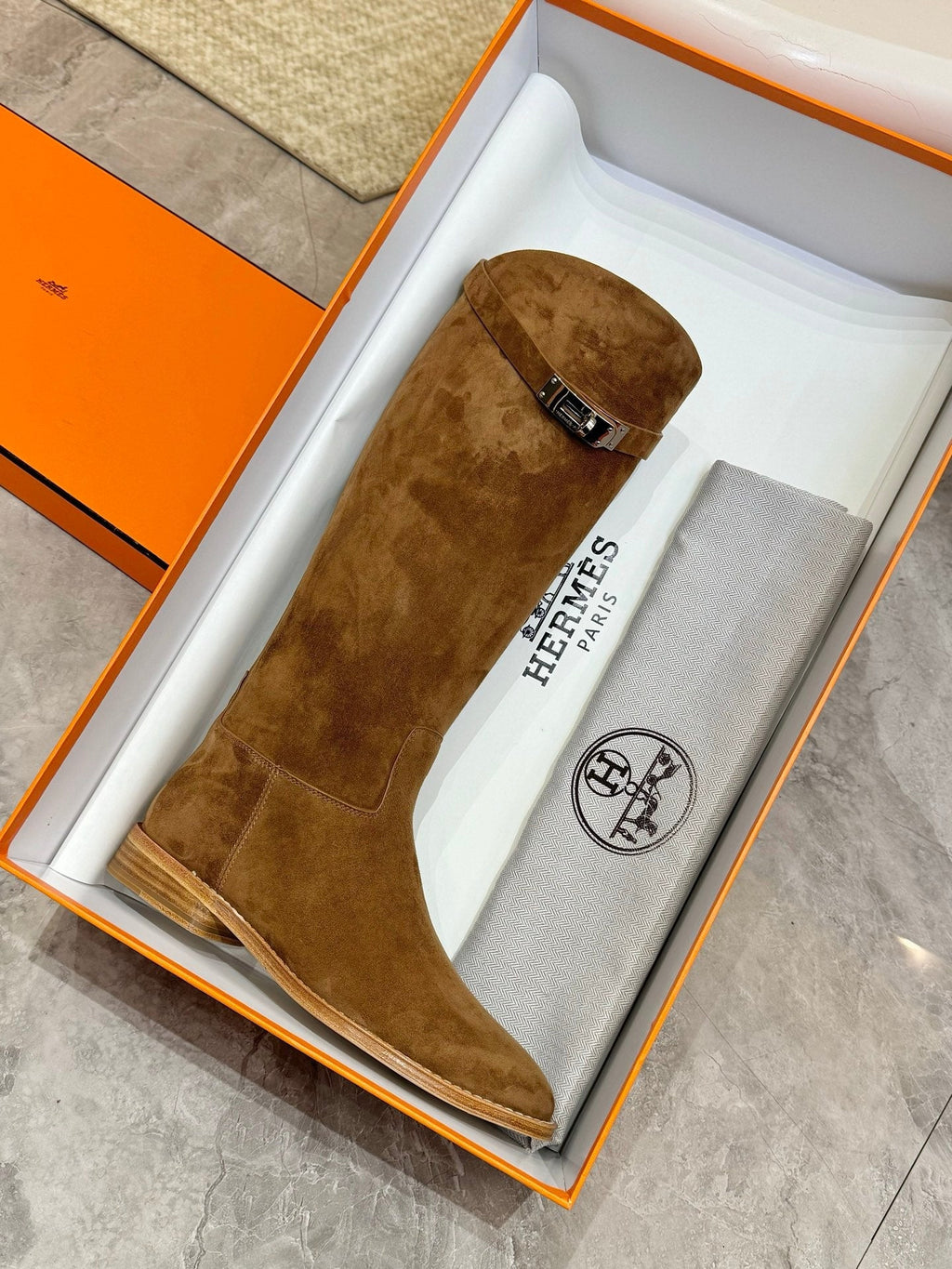 HM 25S JUMPING KNEE-HIGH BOOTS IN BROWN SUEDE WITH SILVER HARDWARE